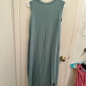 Never worn, took the tag off to try on.